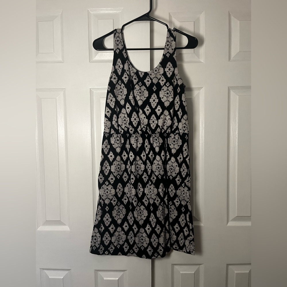 Sonoma Black and White Geometric Midi Dress